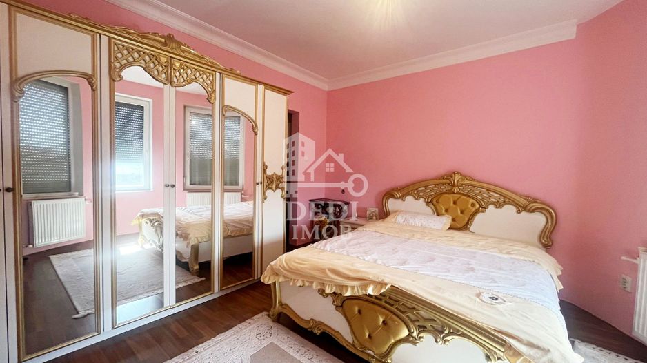 Casă cu 2 locuințe, teren intravilan 7062 mp Cetariu, Bihor - Poză 17