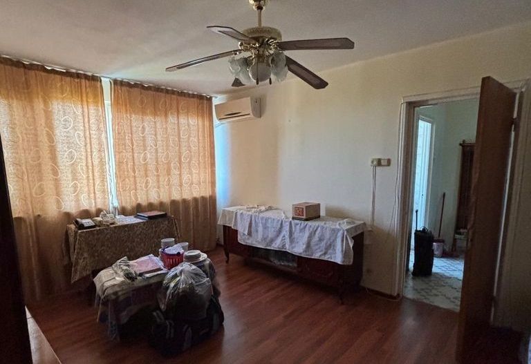 Apartament 3 camere. Centrala proprie. Bld. Brancoveanu. Zona Covasna. - Poză 5