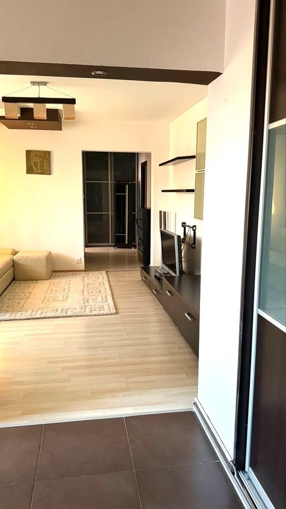 🌳 Închiriez Apartament cu 3 camere, 69 mp, 5 min metrou Nicolae Grigorescu - Poză 7