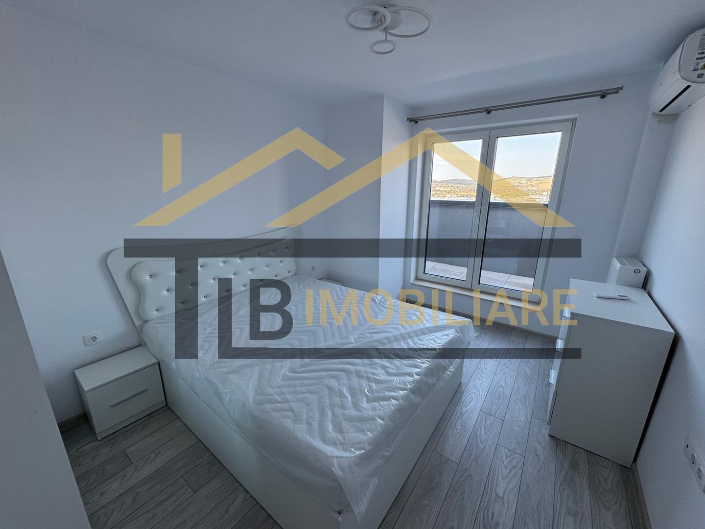 Apartament cu 3 camere, 70mp,  parcare, terasa, Zona Maurer - Poză 7