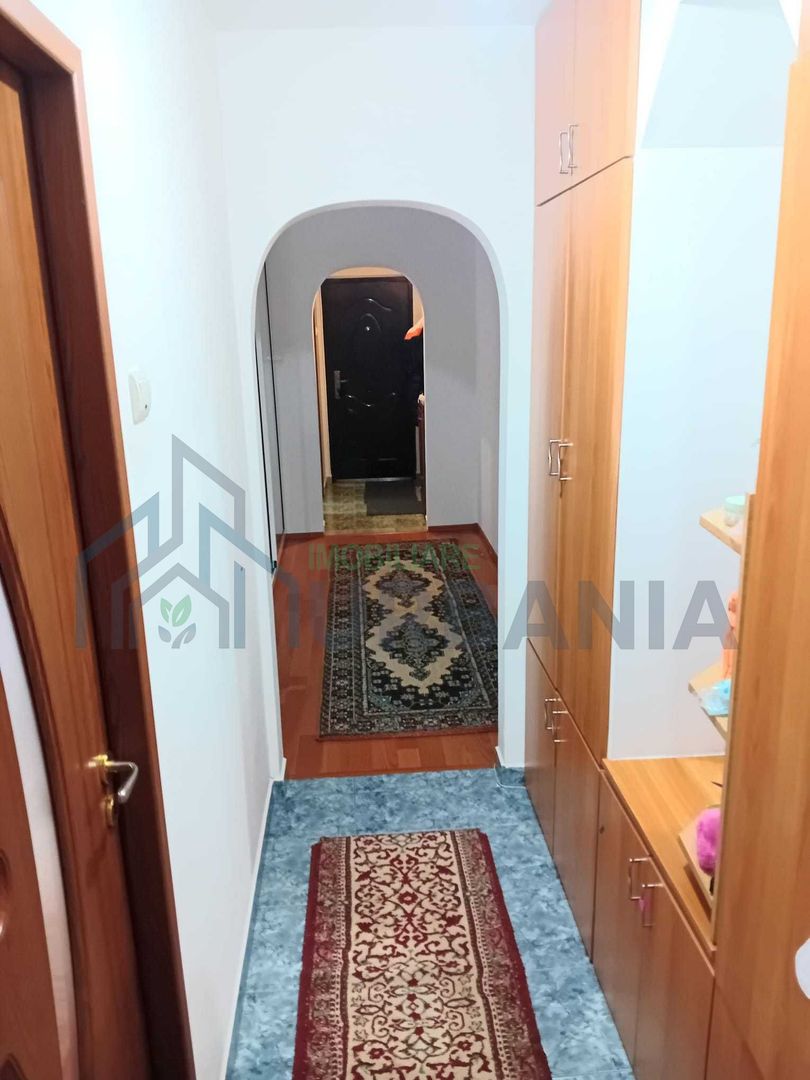 De vanzare apartament cu 3 camere la et 2 din 4, in Mircea cel batran, Iasi. - Poză 8