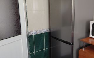 De inchiriat apartament 2 dec ,et 1, Micro 20 mobilat si utilat - Poză 15