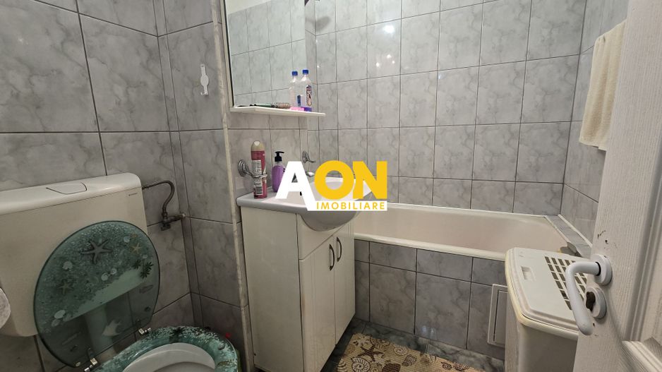 Apartament 4 Camere,79mp Utili, Etaj 2, Zona Cetate - Poză 4