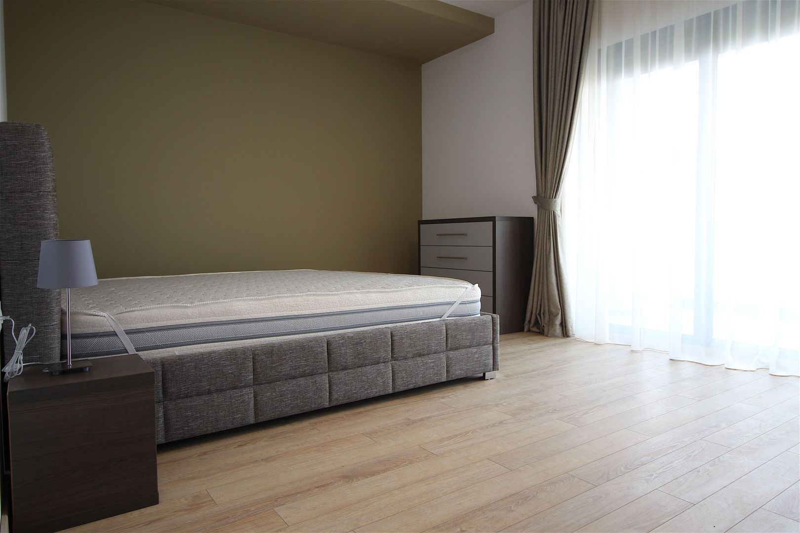 Apartament cu 3 camere de închiriat în zona Nord - Poză 9