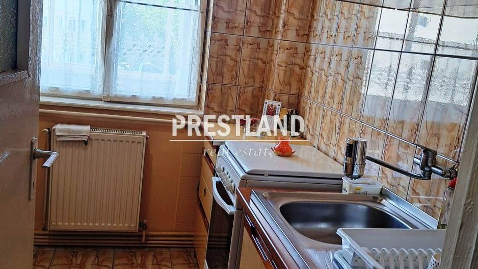 Apartament de 2 camere, decomandat, et .3 in aprpiere de Parcu Sub Arini!! - Poză 3