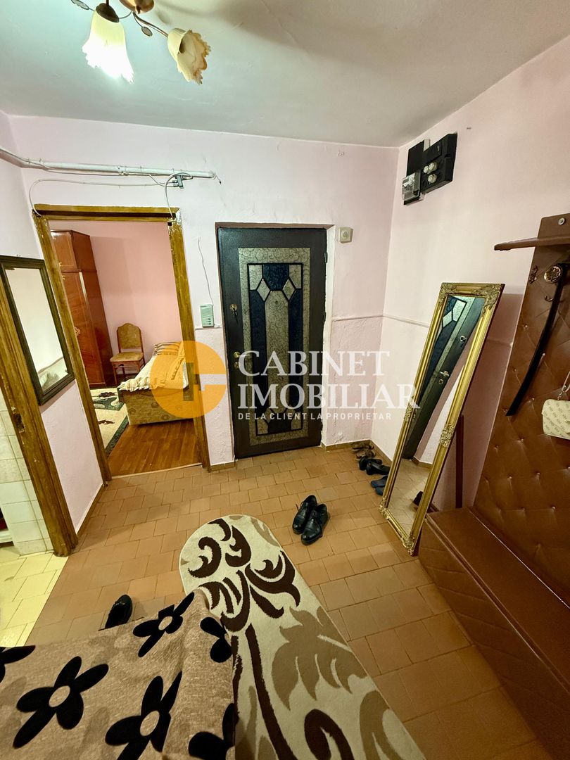 Rond Zimbru - Apartament cu 3 camere decomandat - Bloc dupa 1980 - Poză 7