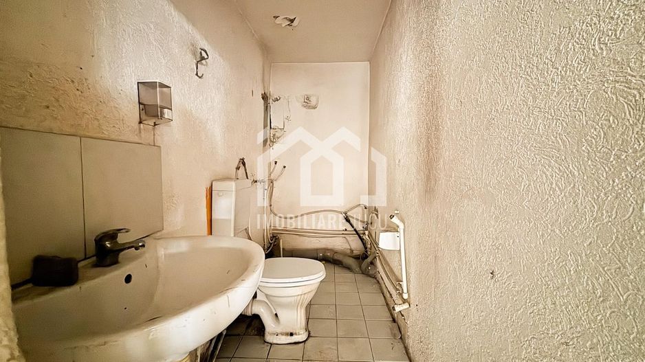 Spatiu de inchiriat 400MP Inaltimea de 4m Jucu de Mijloc - Poză 11