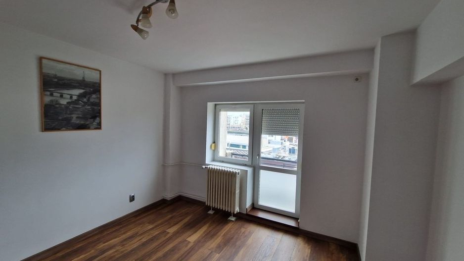 Închiriez apartament 2 camere, Piața Alba Iulia, parțial mobilat - Poză 4