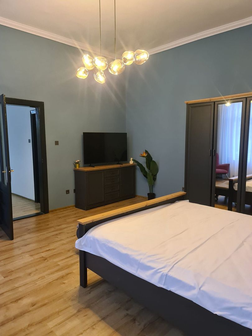 Apartament 2 camere la casa + Garsonieră noua ULTRACENTRAL/Pietonala - Poză 3