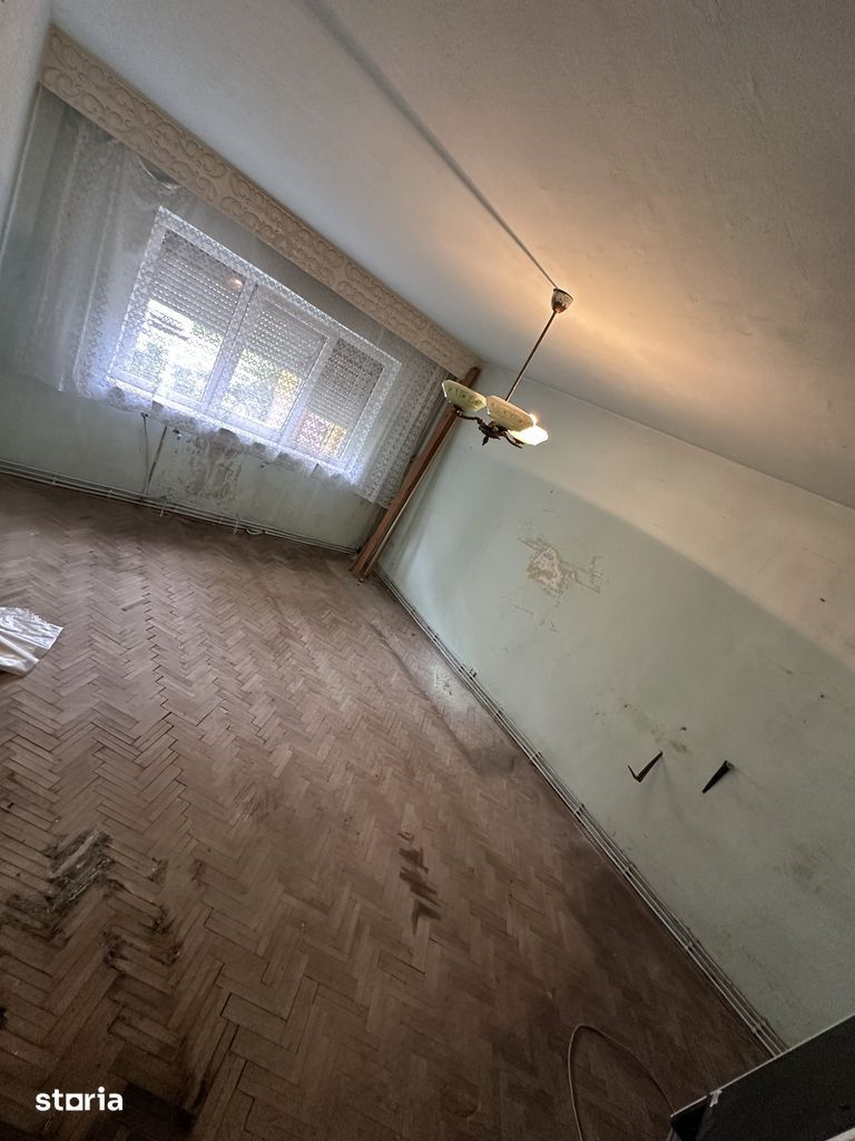 Apartament de renovat cu 2 camere, 50 mpu, parter, Cetate, Alba Iulia - Poză 1