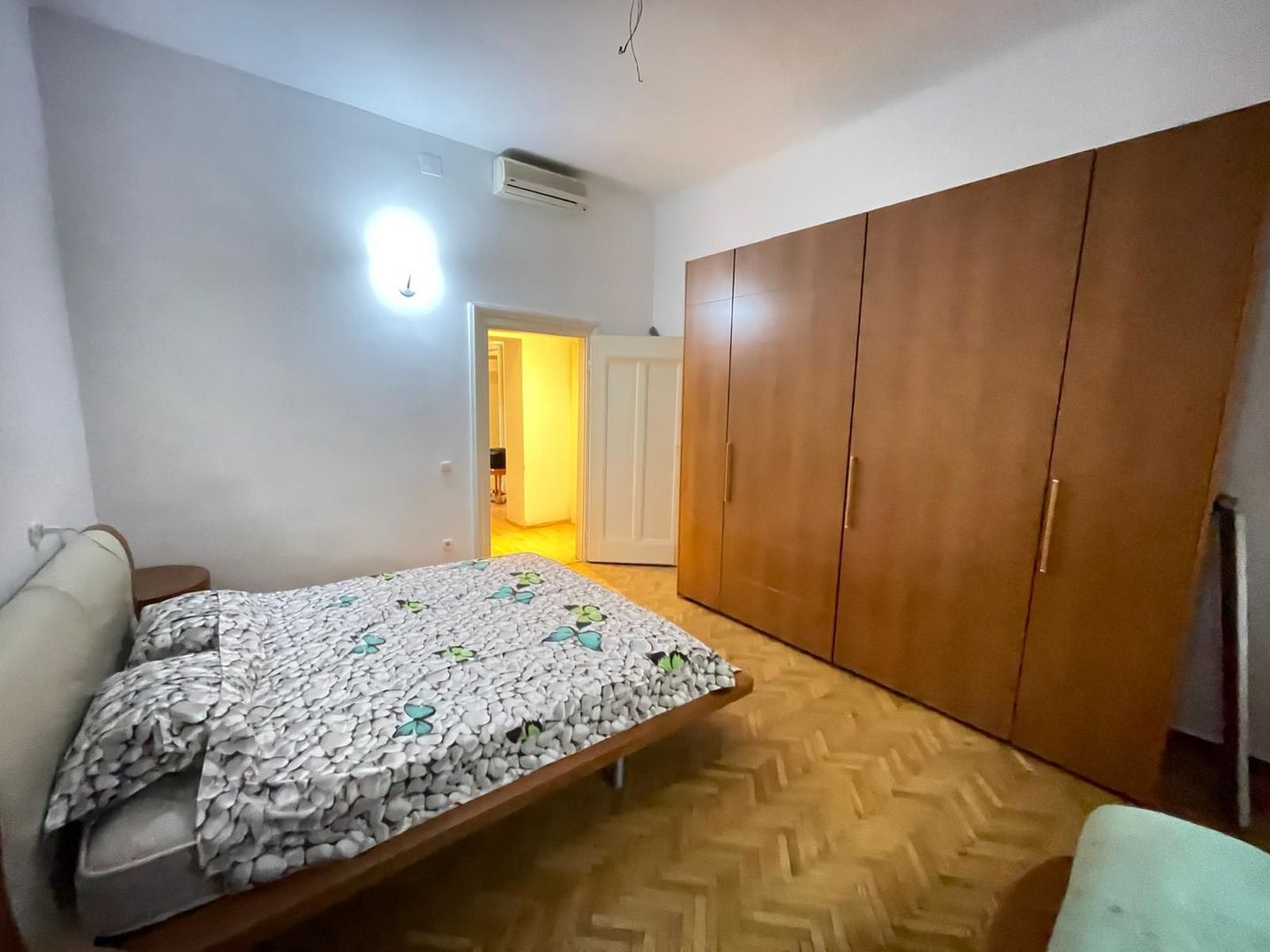 Ultracentral | View spre Piața Victoriei | 100 mp utili | Etaj 3 cu lift - Poză 10