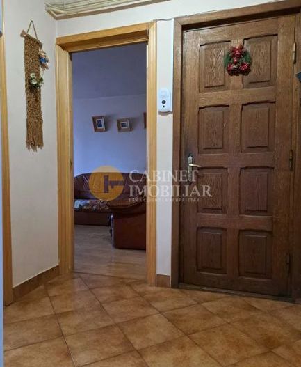Apartament cu 2 camere decomandat zona Galata - Poză 4