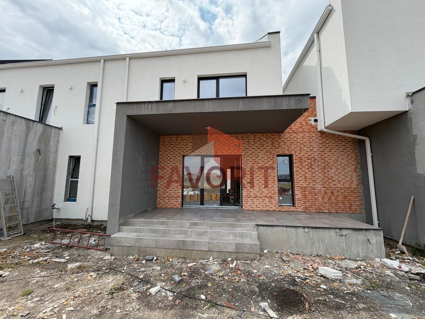 Triplex in Sacalaz |  Finisaje premium | 3 camere | Asfalt | 2 terase - Poză 12