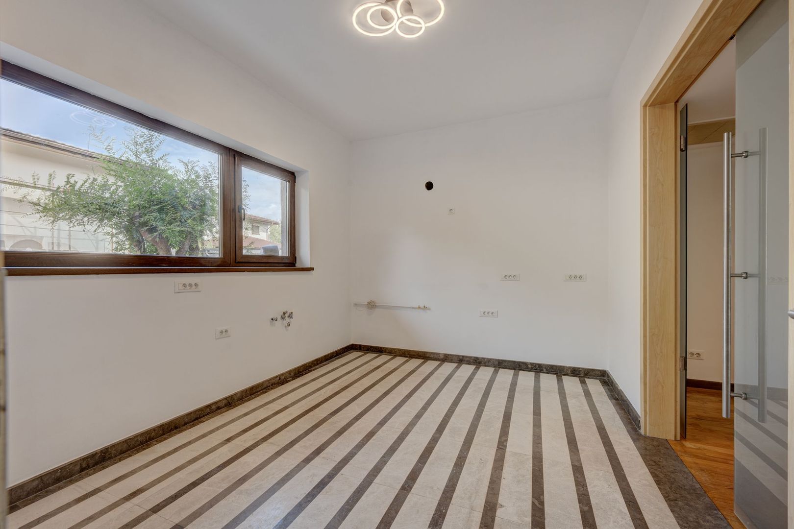 Vila superba 200 mp Fundeni Dobroesti - Complex privat - Lot 270 mp - Poză 9