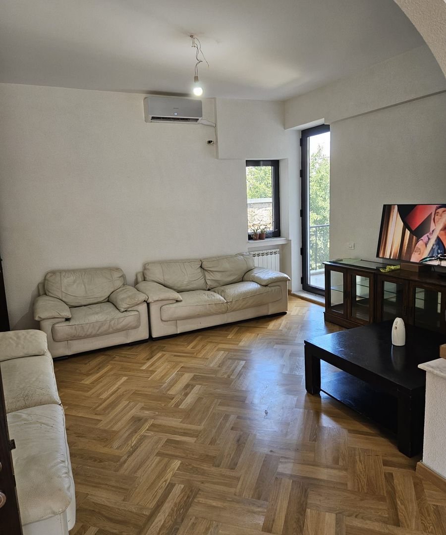 Apartament cochet, ultra-spatios, patru camere, Calea Mosilor - Poză 3