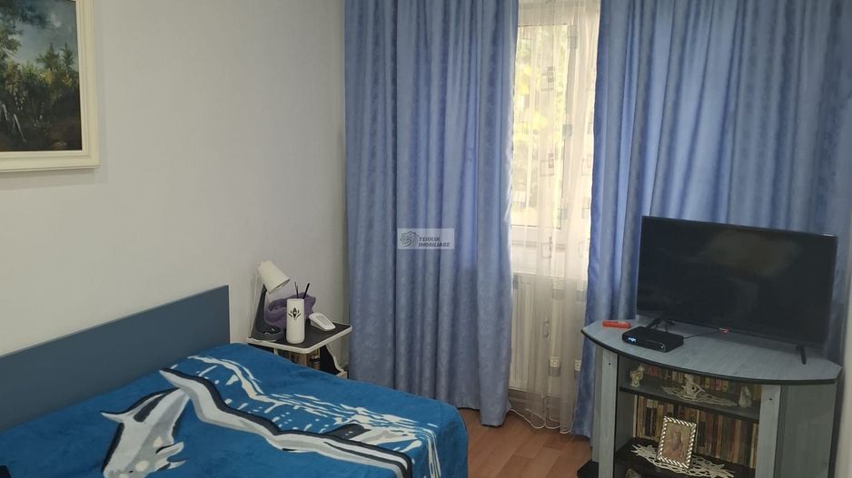 Apartament 3 camere,etaj 3/3,  renovat,65000 euro neg, Policlinica 2 - Poză 5