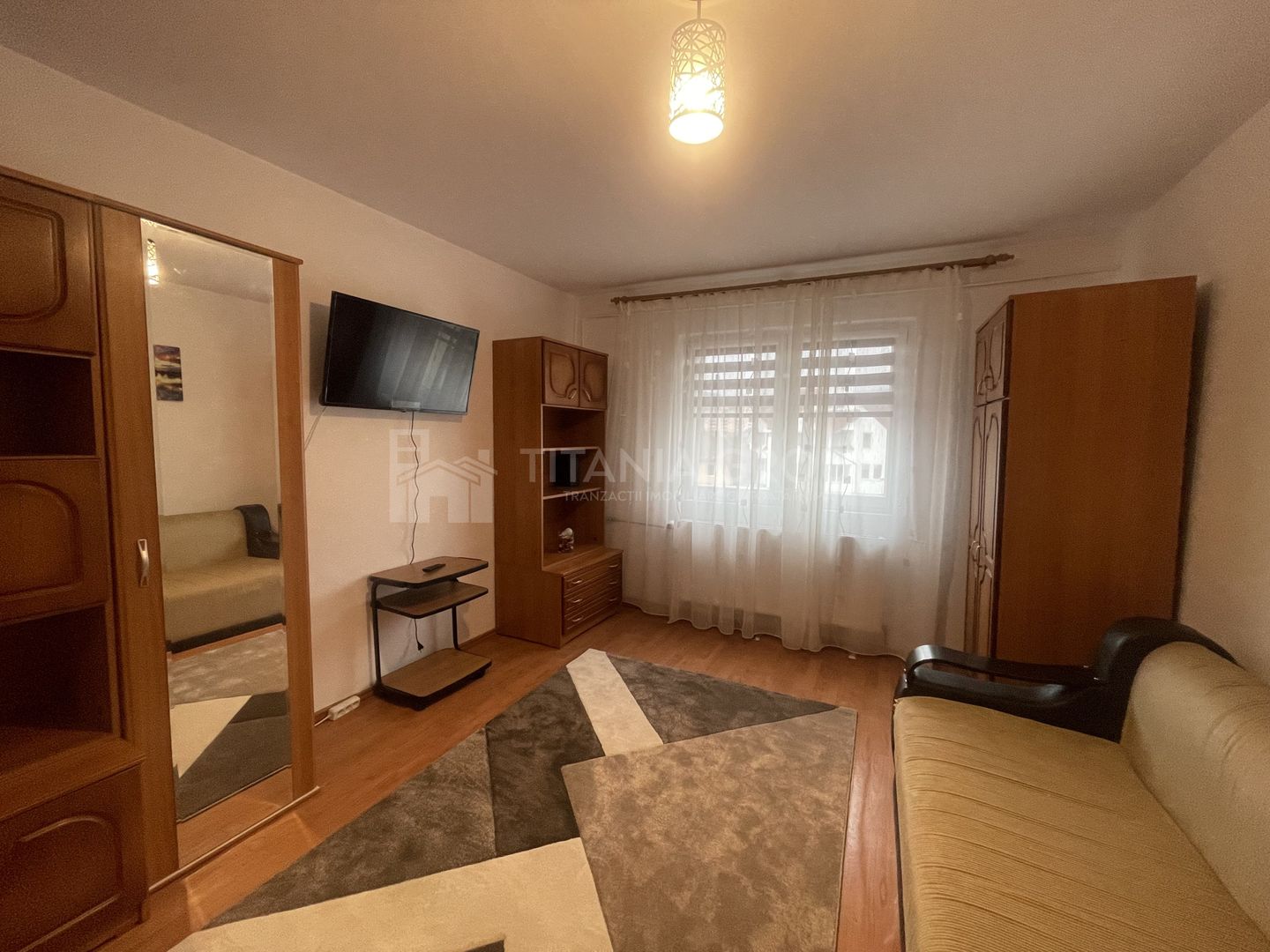 Garsoniera mobilata si utilata, zona Astra - Poză 5