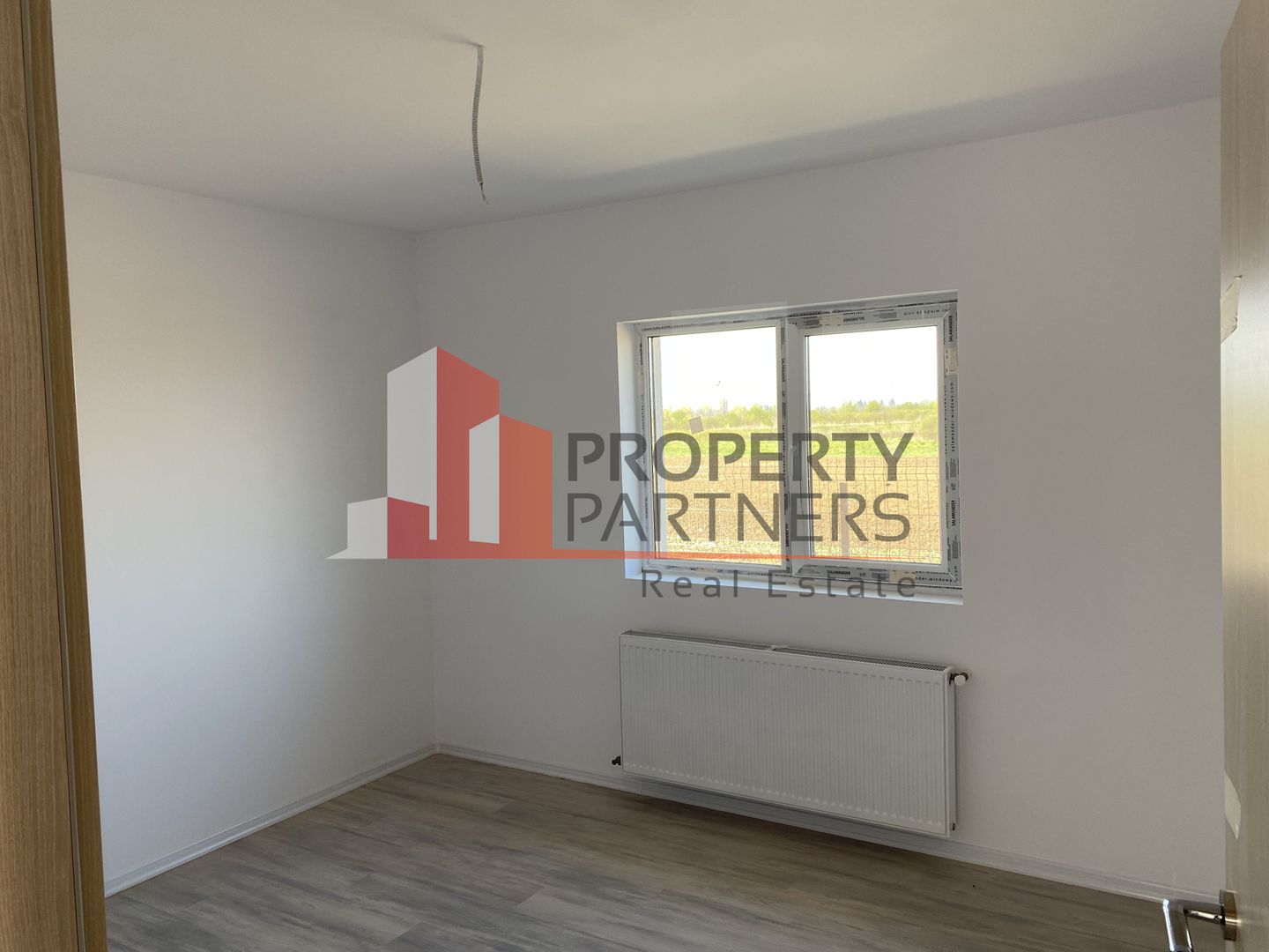 Sabareni, casa parter + mansarda locuibila. - Poză 4