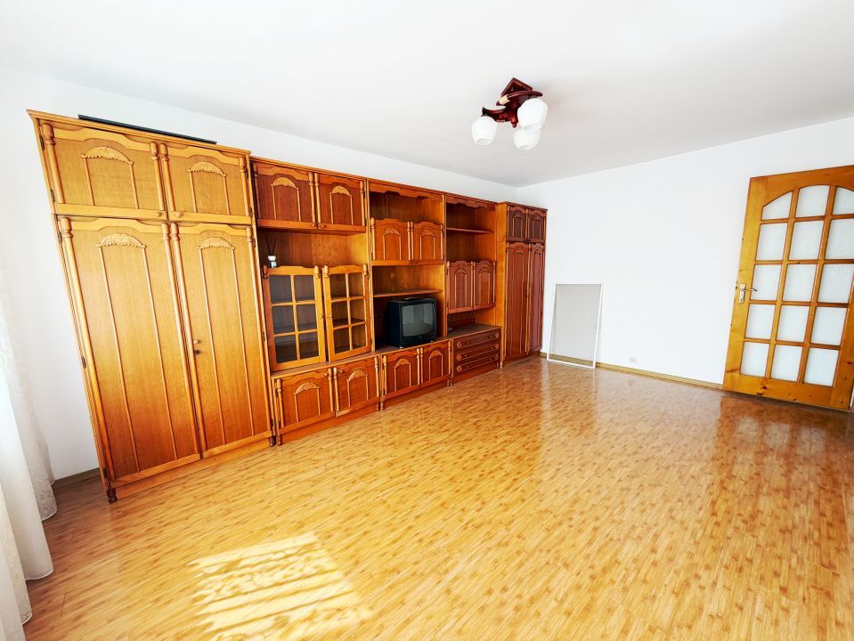 Apartament 3 camere decomandat + mansarda Curtea de Arges - Ivancea - Poză 2