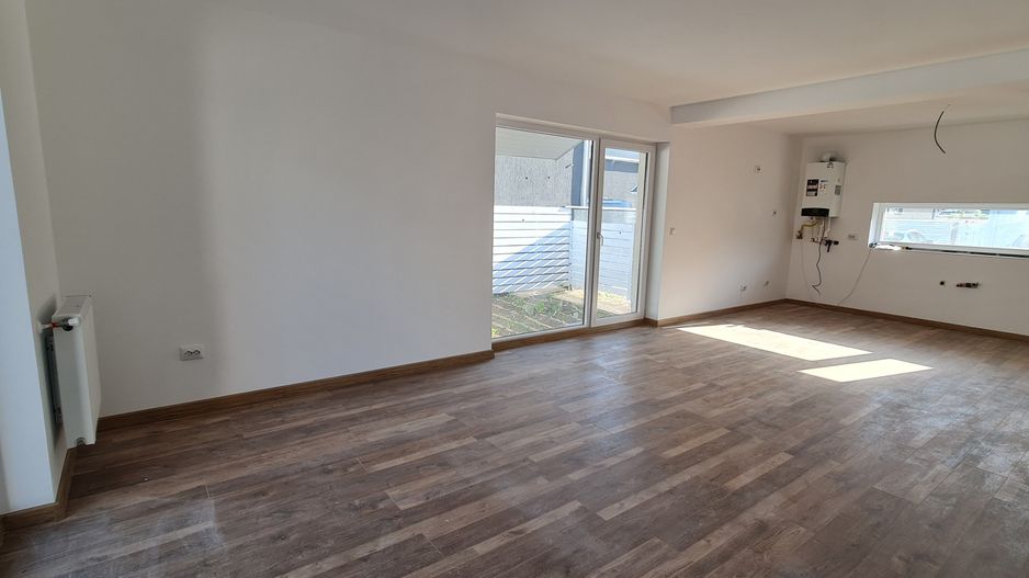 Casa finalizata si intabulata 3 camere Cartier Izvor Tarlungeni Brasov - Poză 11