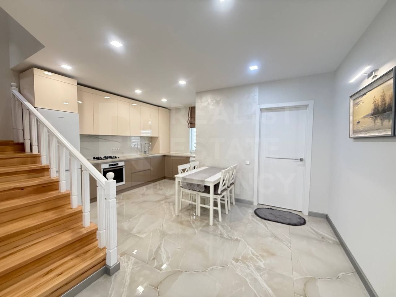 Vânzare, casă, 2 nivele, 3 camere, strada Miorița, Colonița. - Poză 6