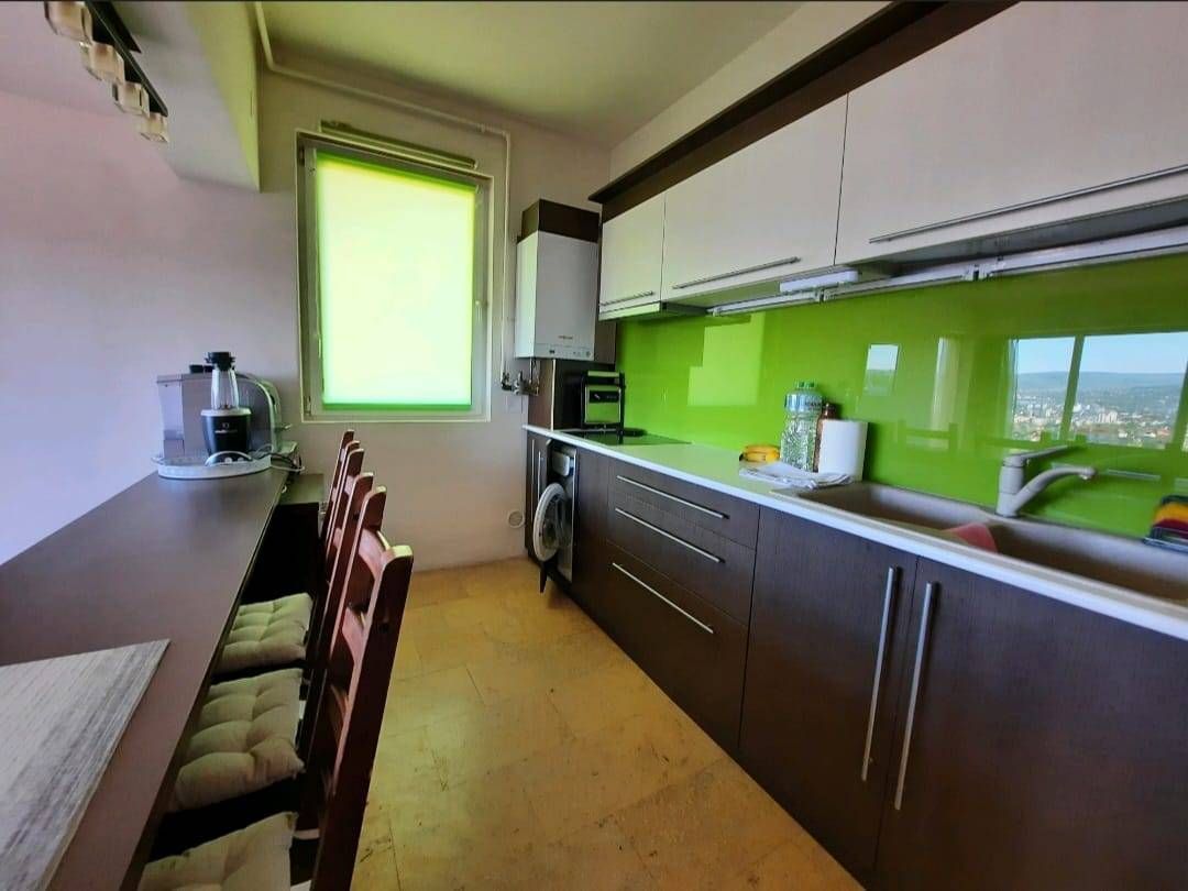 Apartament de închiriat – 3 camere, terasă panoramică, zona Grand Hote - Poză 2