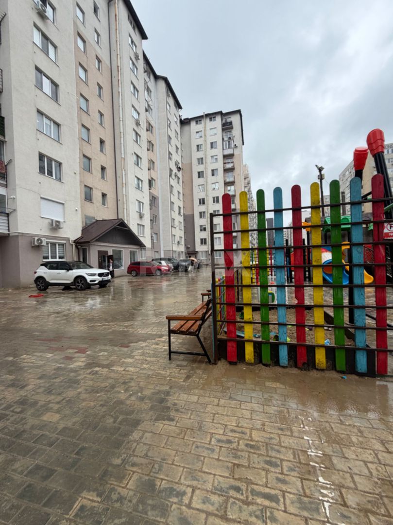 Apartament, 3 camere, 86 mp, Durlești - Poză 1