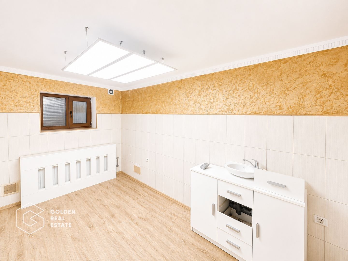 Spatiu pretabil salon infrumusetare, cabinet, 8 camere, Boul Rosu, 200mp - Poză 7
