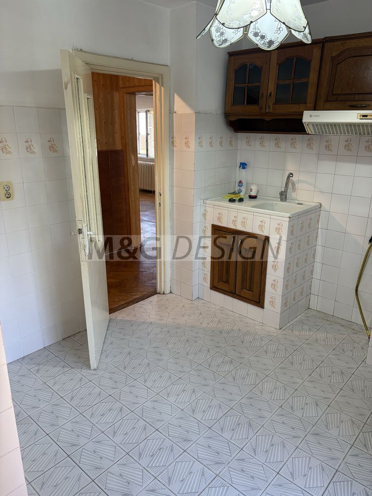 Apartament  2 camere  Soarelui etaj intermediar - Poză 4
