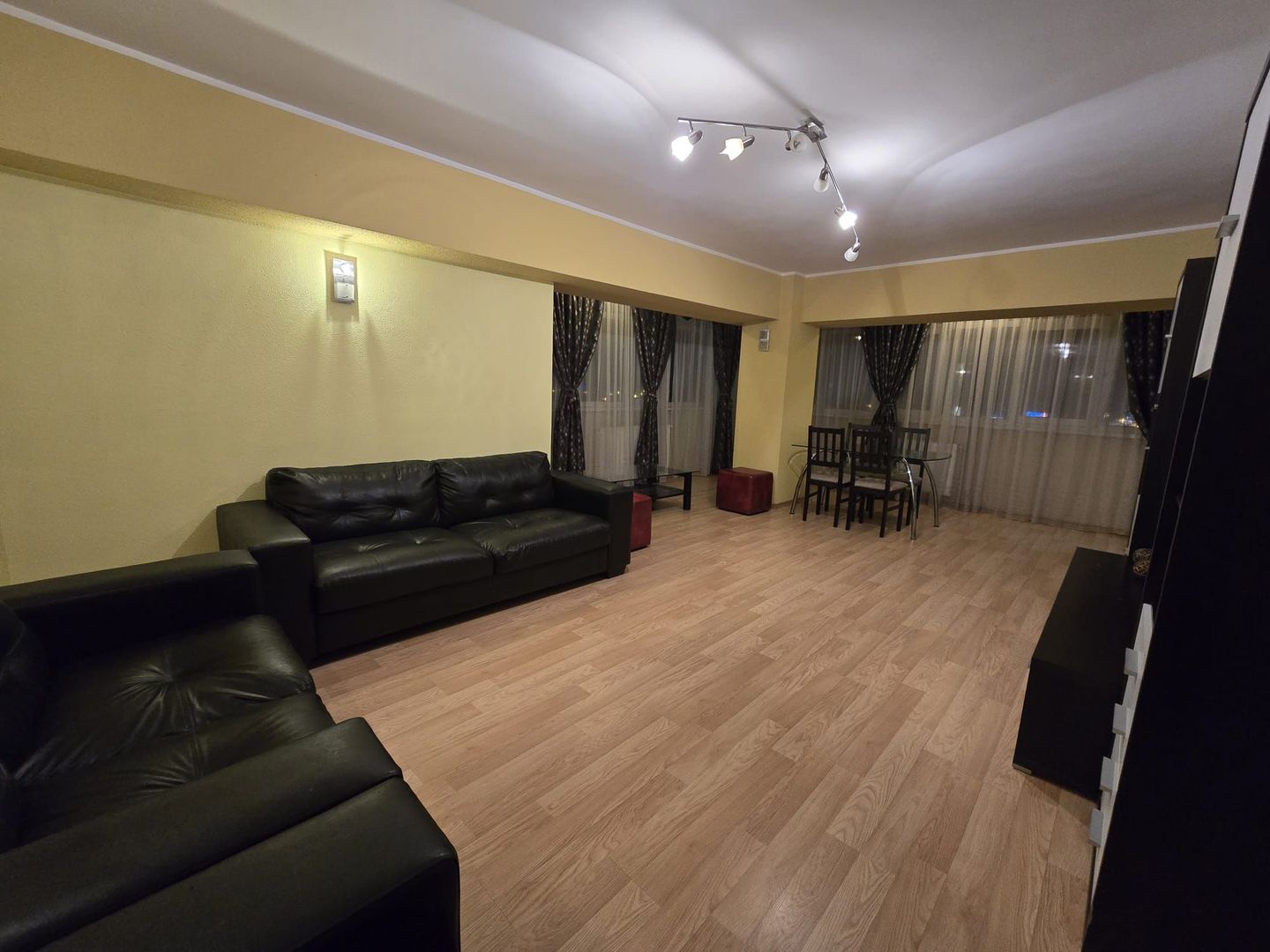 De inchiriat apartament cu 3 camere, Ultimul Leu, 600 Euro - Poză 11