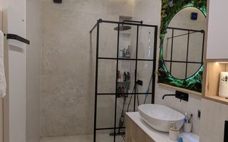 Penthouse 133 mp utili 4 camere 2 terase loc parcare in zona Centrala - Poză 10