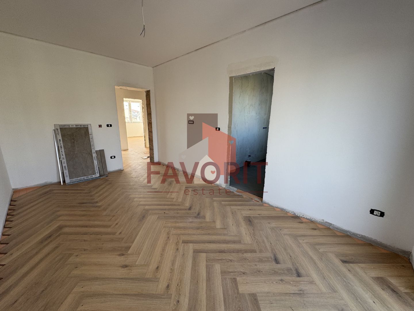 Finisat la cheie. Acces asfaltat. Toate utilitatile - Poză 9