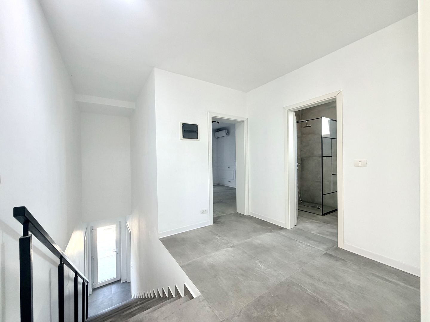 Casa individuală de închiriat - Giroc intrare - Poză 10