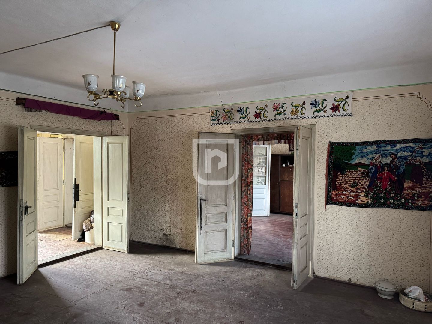 De vanzare casa, atelier fierarie, 4 anexe - 2507 mp in Manastirea Humorului - Poză 4