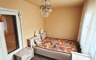 Inchiriez apartament cu 2 camere,clima centrala, zona Calea Sagului/ 300 euro. - Poză 2