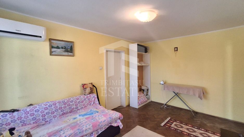 De Vanzare Apartament 2 Camere Pajura - Poză 3