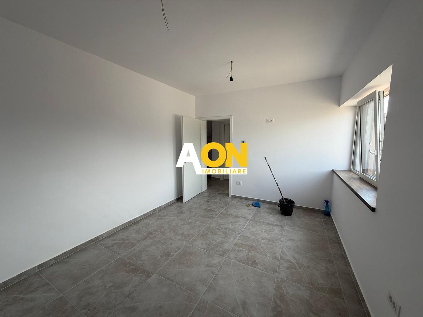 1/2 Duplex 4 Camere, 3 Bai, 2 Balcoane, 431mp Teren - Poză 6