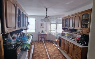 casa - 1500 mp de teren - zona rezidențială schit - Poză 4