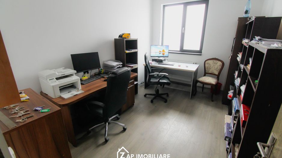 Spatiu de Birouri 100 mp - Renovat - Poză 4
