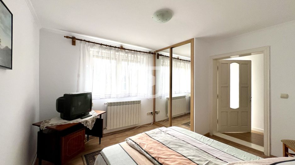 Casa de vacanta spatioasa de vanzare 6 dormitoare in Gura Humorului - Poză 17