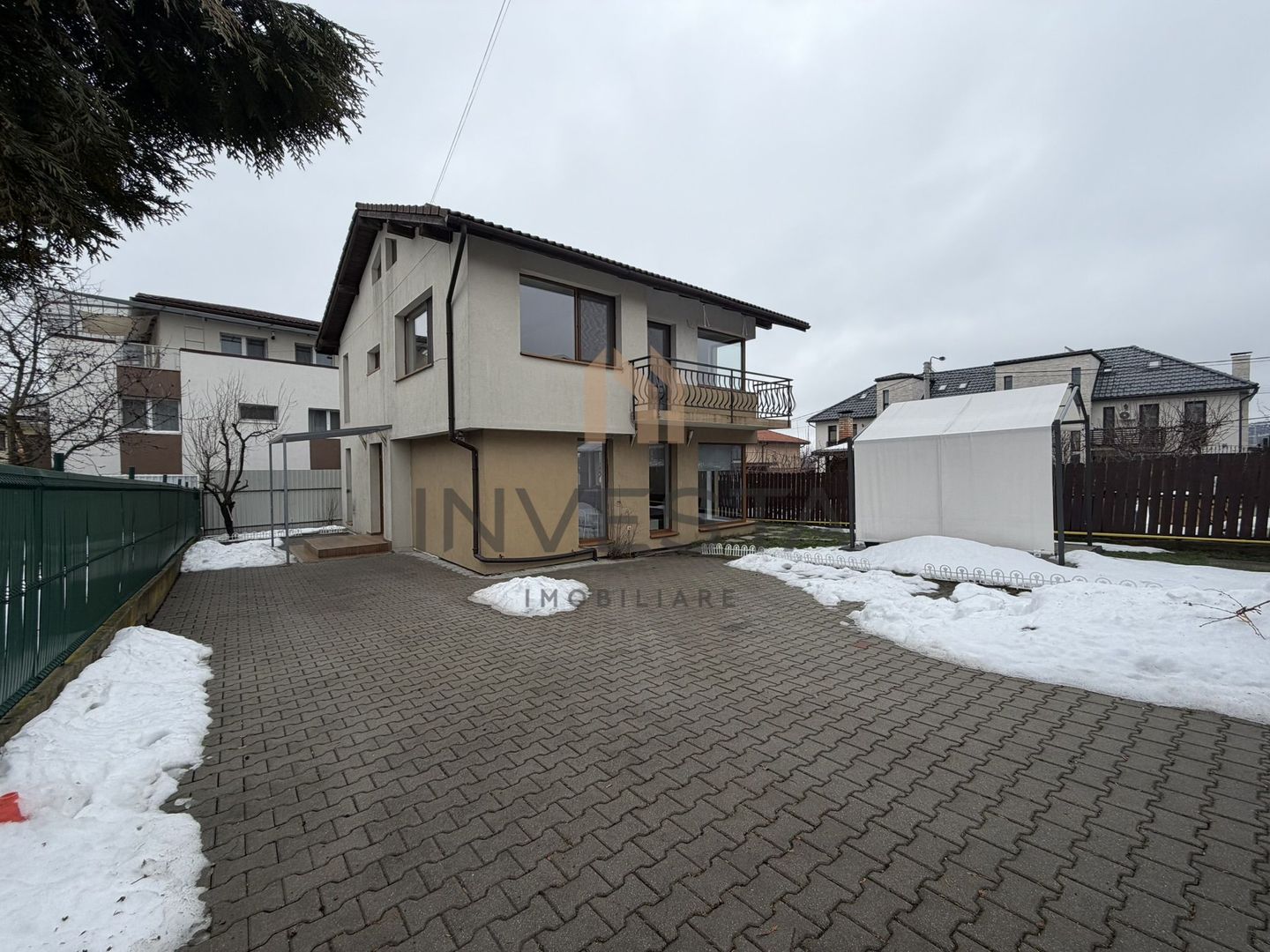 Casa deosebita de inchiriat- zona Mihai Romanul - Poză 1