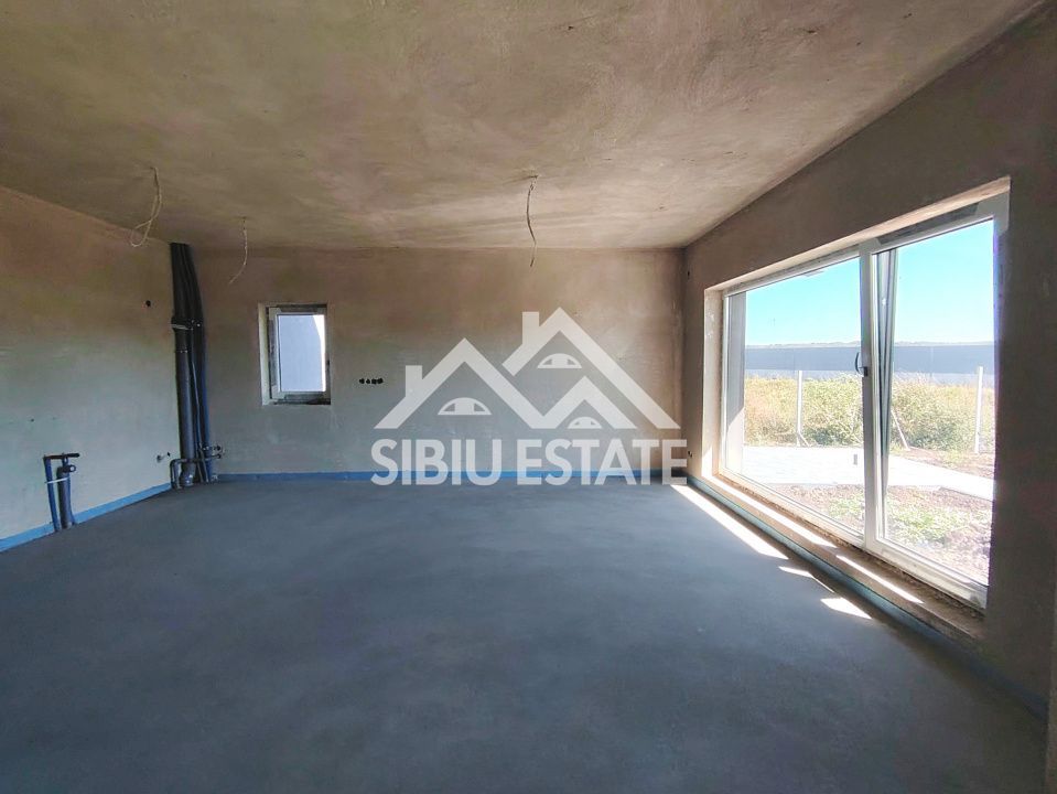 Casa noua Sibiu, Selimbar  teren 790 mp, garaj dublu, terase - Poză 10