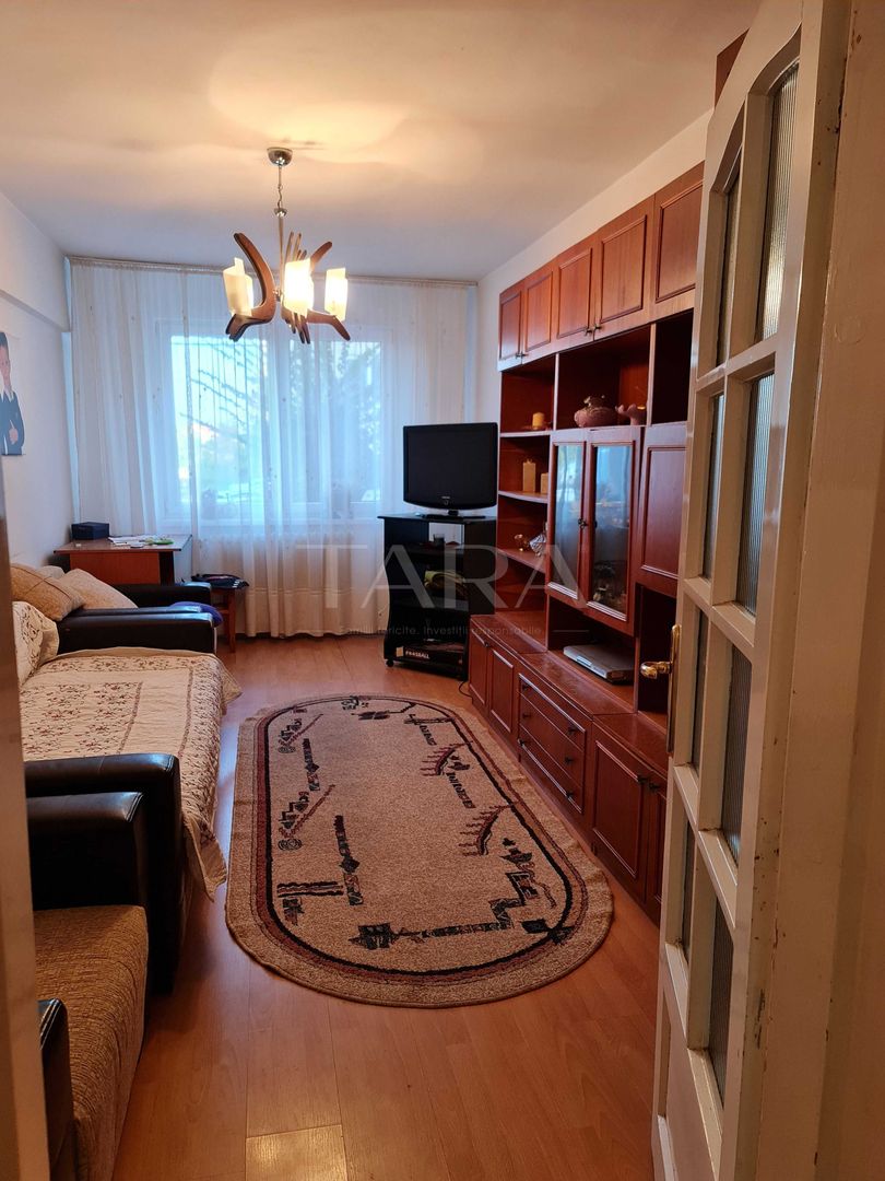 Apartament 3 Camere, Decomandat– Dâmbul Rotund - Poză 1