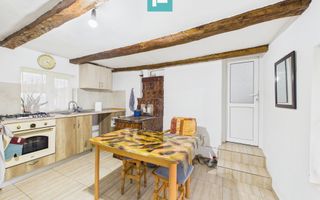 Casă renovată în localitatea Lazuri, Arad - Poză 12