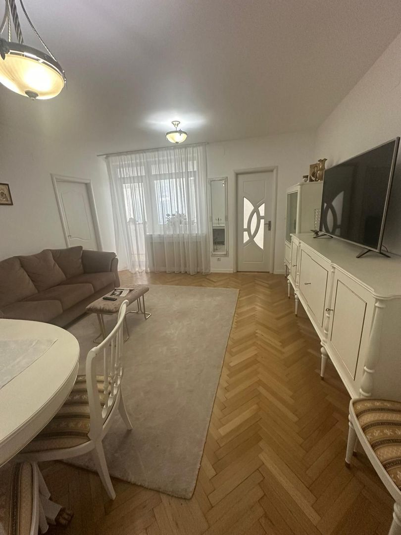De Vanzare Apartament 3 camere Cismigiu - Sala Palatului - Poză 3