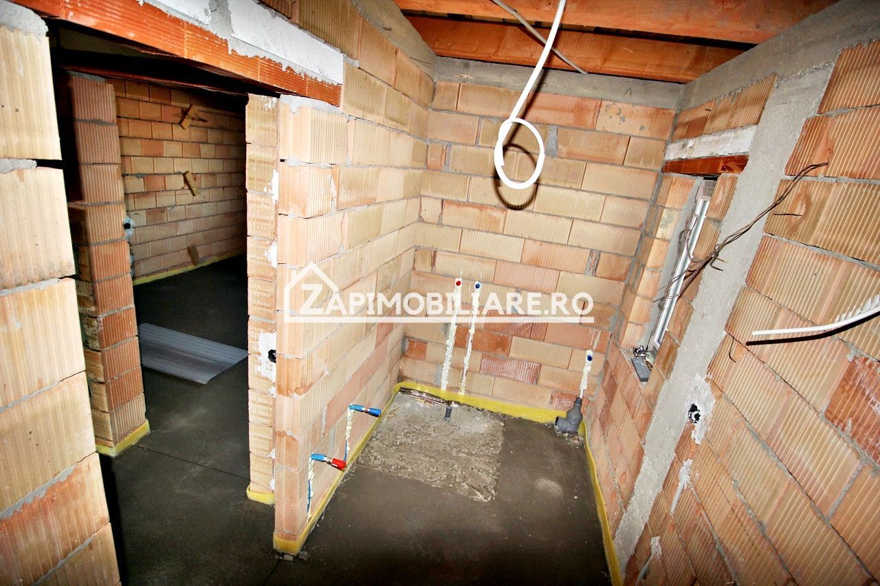 Casa la cheie 4 camere,2 bai,105mp,288 mp teren, 0% comision - Poză 15