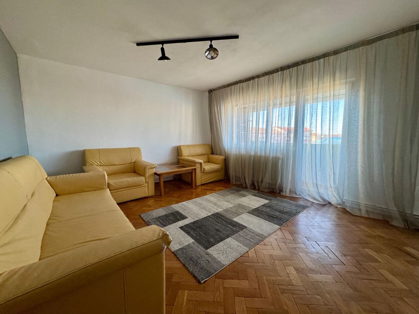 COMISION 0% | Apartament 3 Camere | Decomandat | Mobilat | Sagului - Poză 2