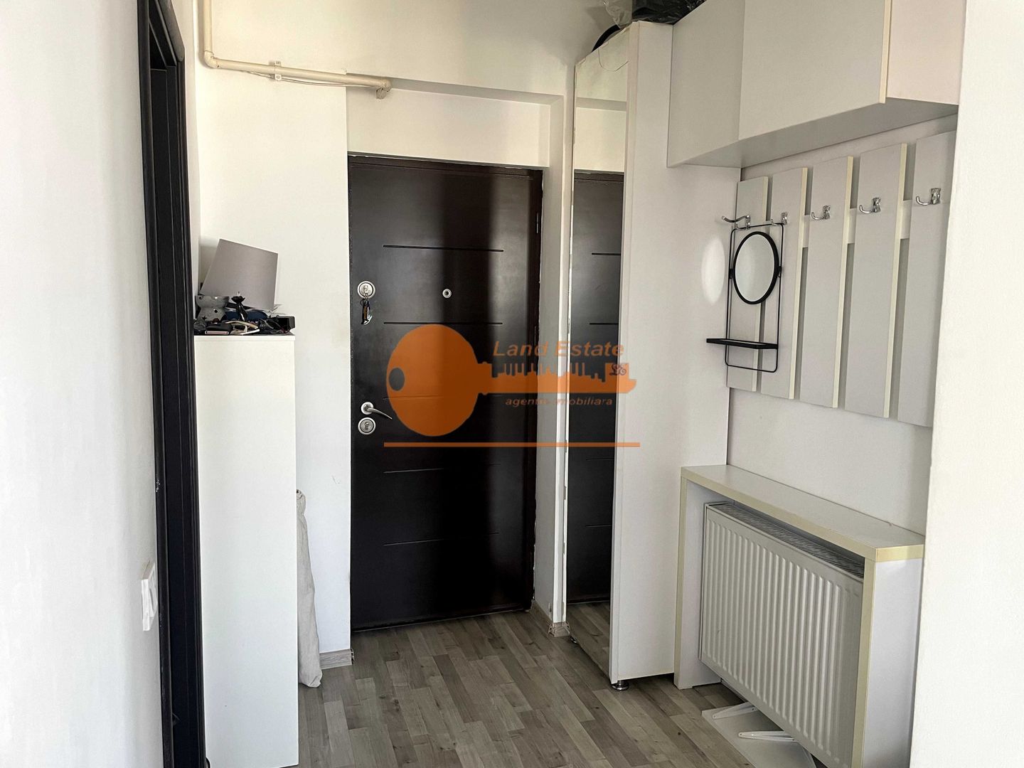 2 camere 1 Mai-Pod Constanta+ terasa 73 mp - Poză 4