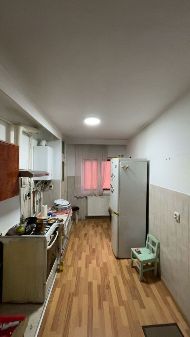 Apartament cu 3  camere de vanzare in Blaj - Poză 5