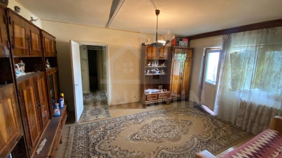 Apartament 2 camere semidecomandat spatios 56mp Rovine MOL - Poză 1